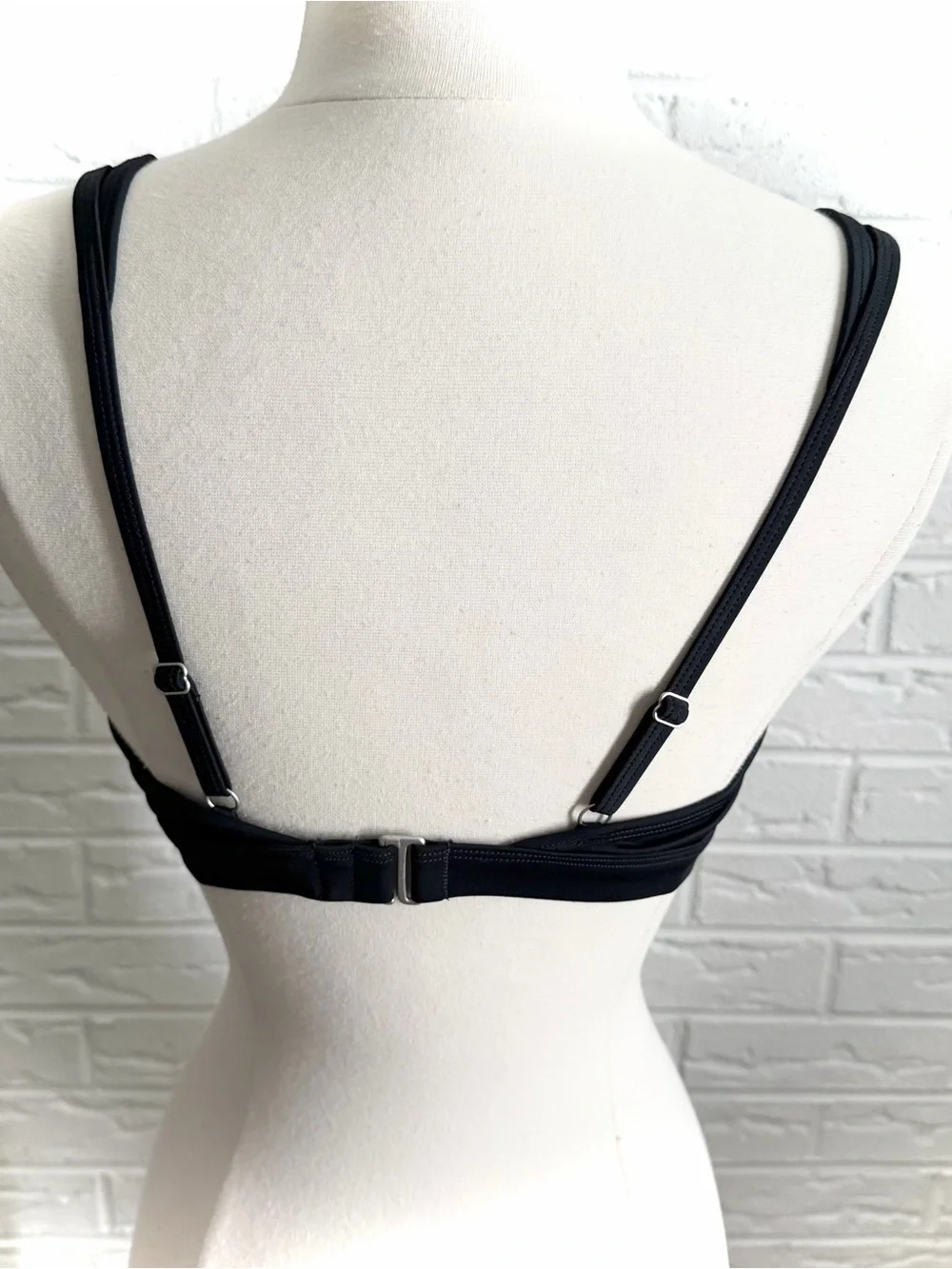 Athleta High Support Sports Bra Mesh Black Size 34 B/C